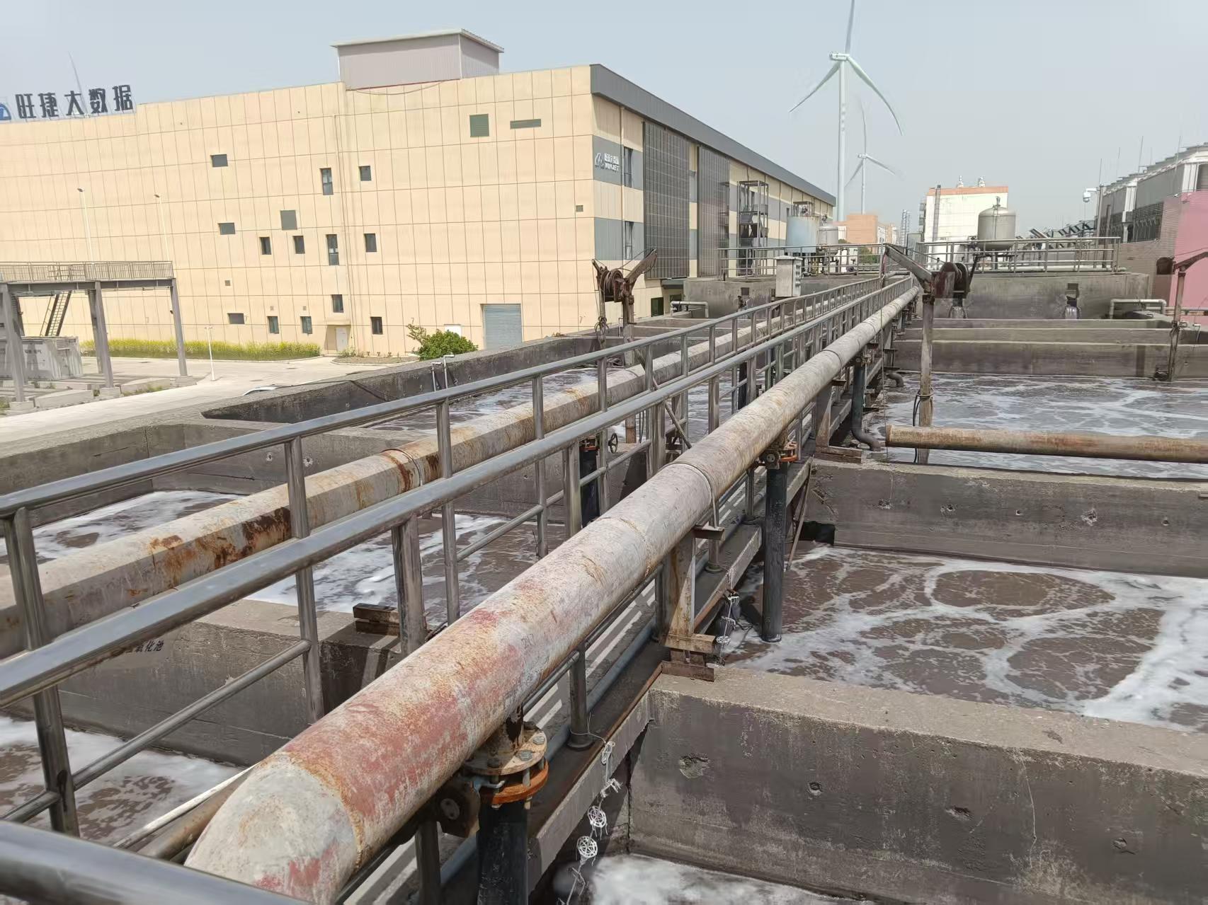 光伏新能源污水池除臭案例｜江苏某太阳能污水通风除臭工程 扬中福拓玻璃钢风机工程案例