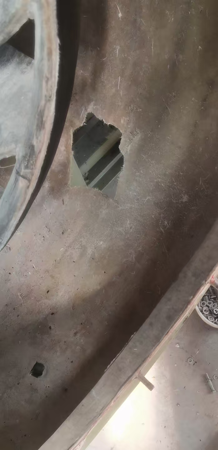 蜗壳下部破洞